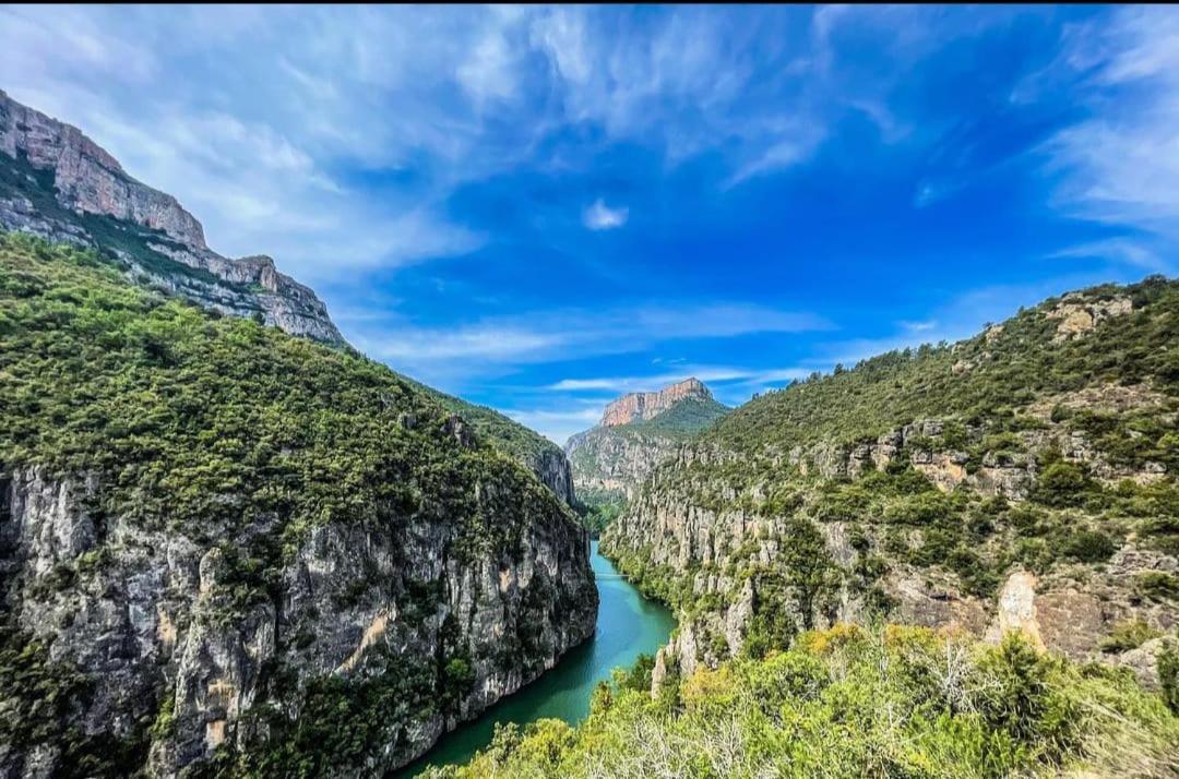 Cal Perico, Tourist And Climbing * Camarasa