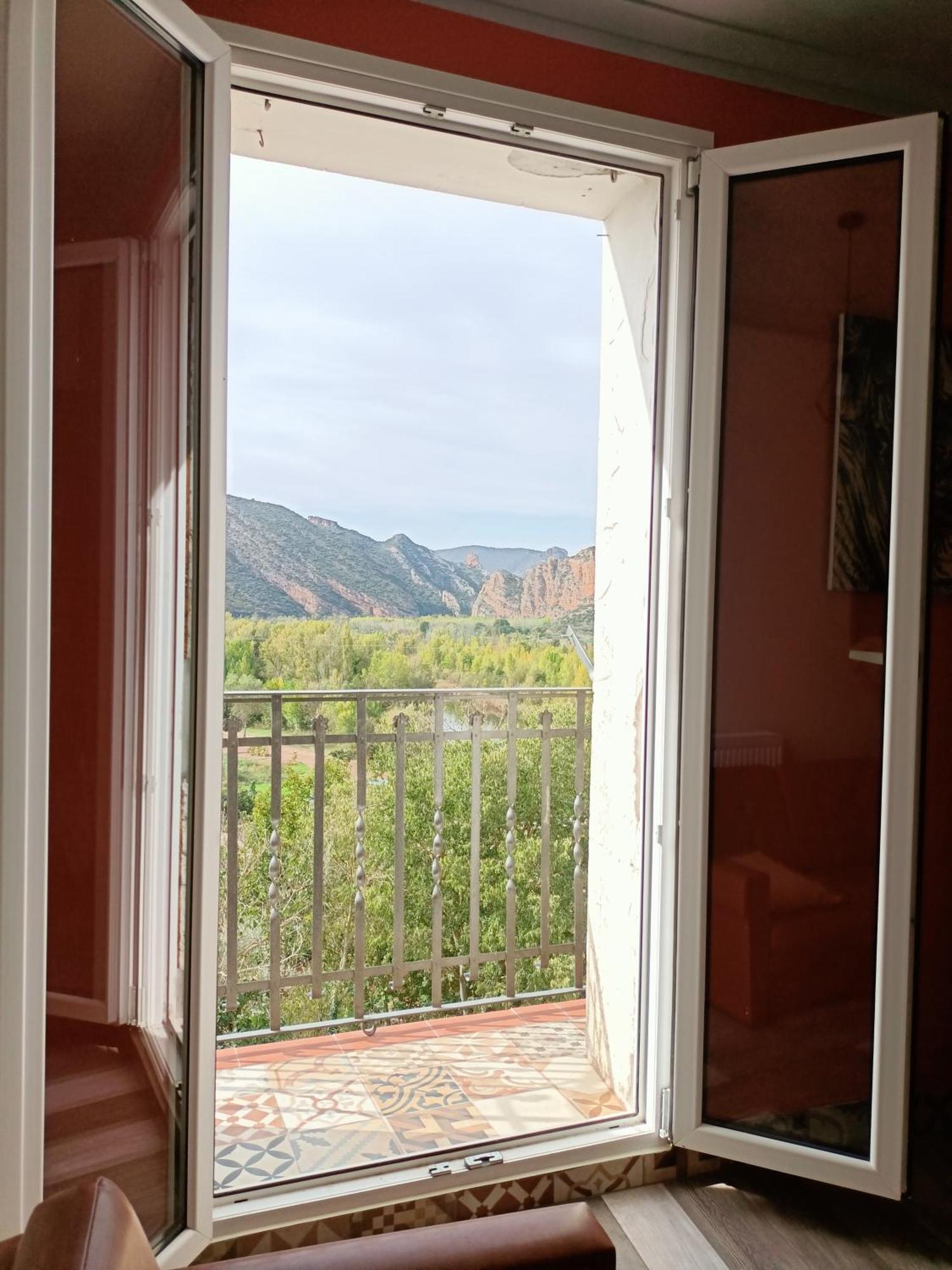 Cal Perico, Tourist And Climbing Camarasa